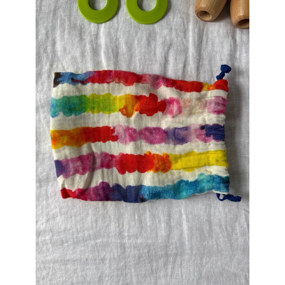 Lovevery Threadable Bead Kit + Drawstring Bag - Picture 4 of 5